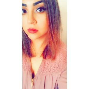 Meet your Posher, Liza